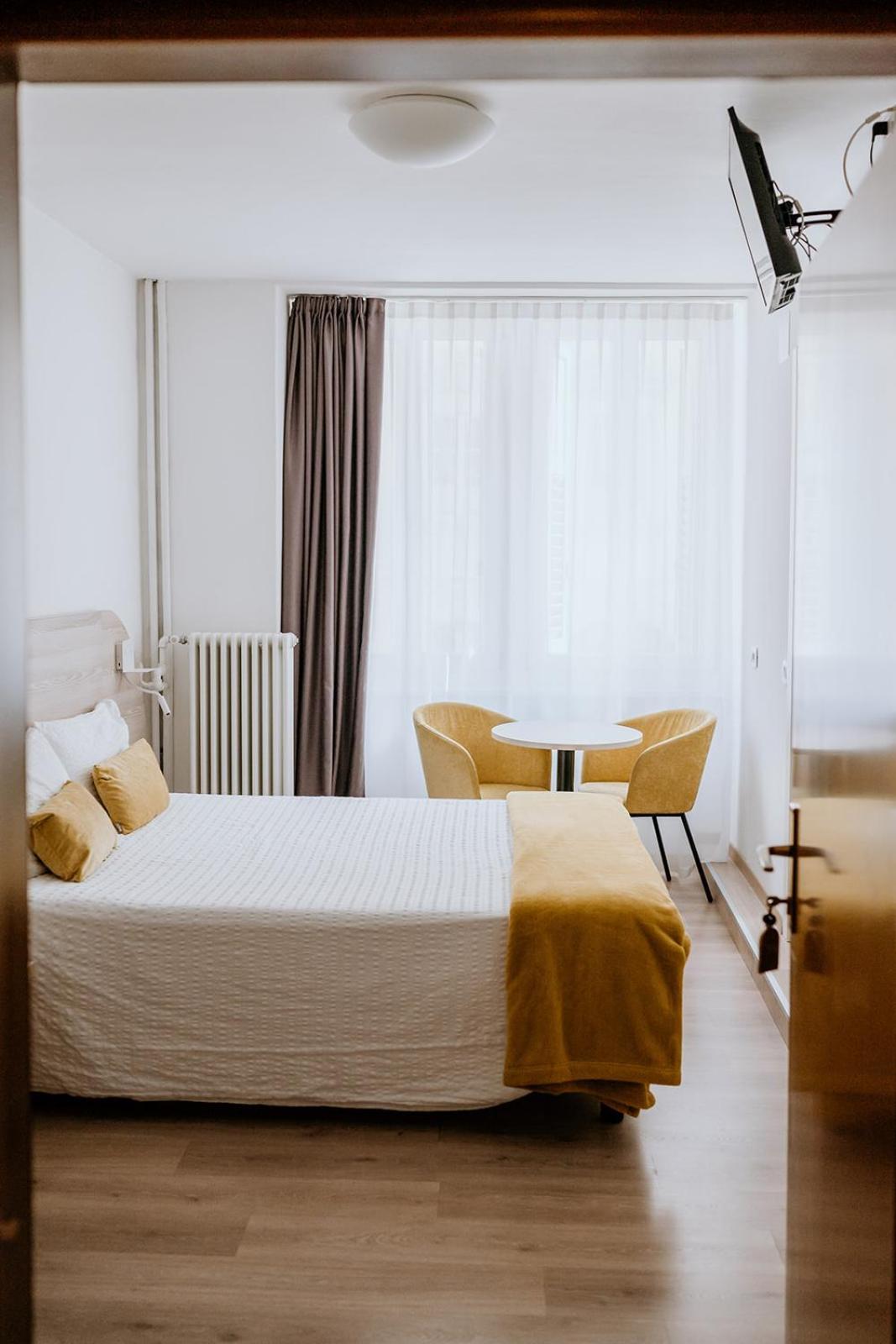 Hotel Venezia เตรนโต ภายนอก รูปภาพ