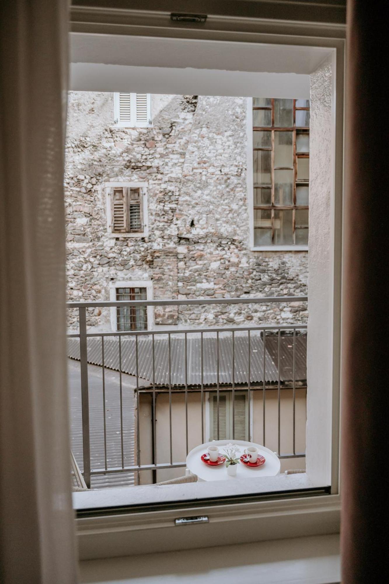 Hotel Venezia เตรนโต ภายนอก รูปภาพ